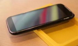 国产手机小屏最新爆料,极致便携，性能与美学并存